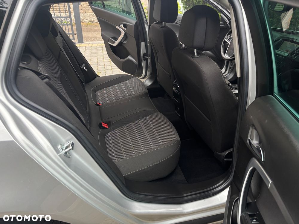 Opel Insignia 1.4 T Cosmo S&S - 10