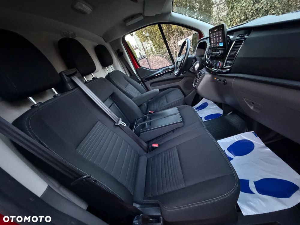 Ford TRANSIT CUSTOM - 12