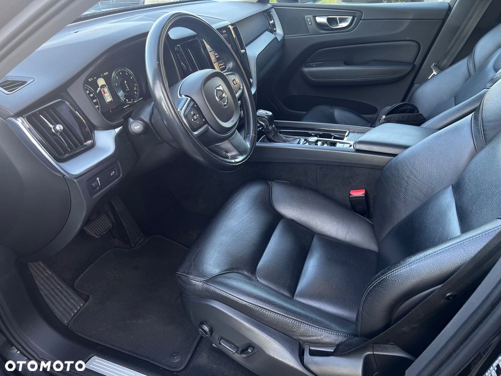 Volvo XC 60 T5 AWD Momentum - 7