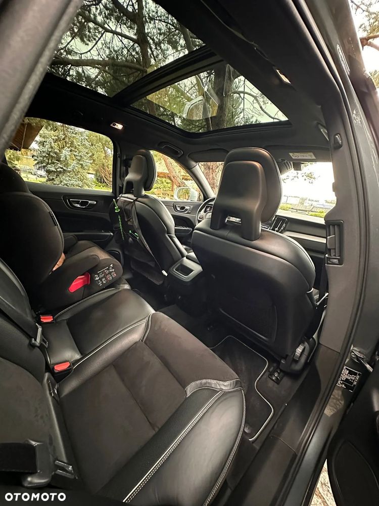 Volvo XC 60 T5 GPF AWD R-Design - 11