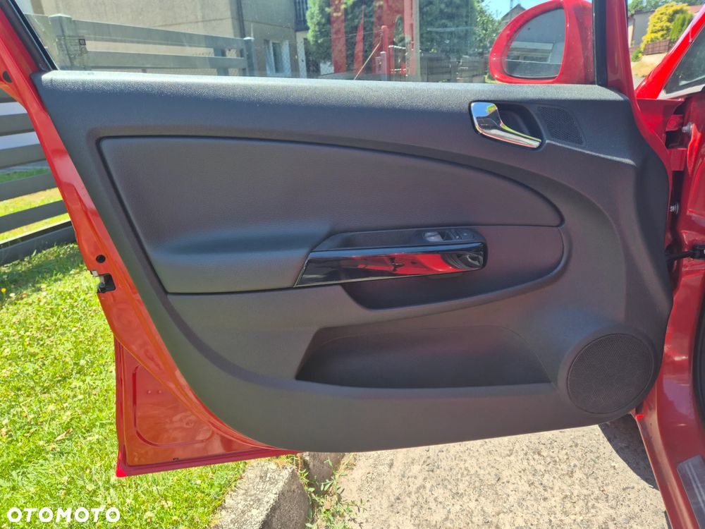 Opel Corsa 1.4 16V Innovation - 12