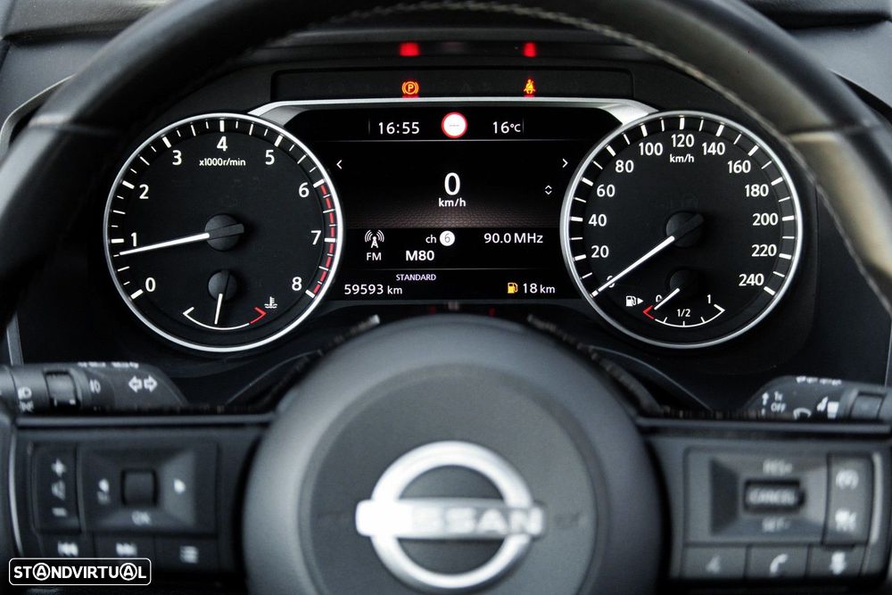 Nissan Qashqai 1.3 DIG-T Acenta - 26