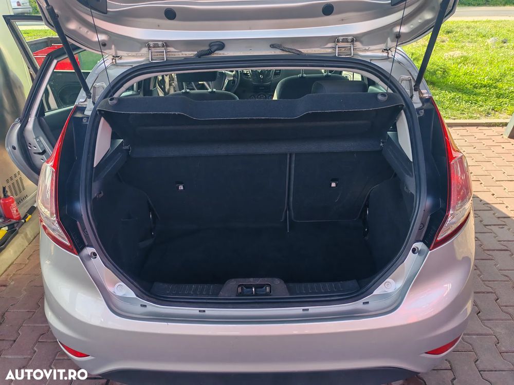 Ford Fiesta 1.5 TDCi DPF Trend - 4