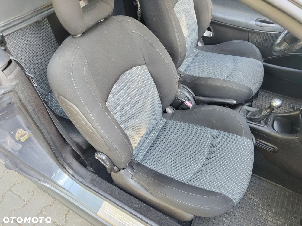 Peugeot 206 CC 1.6 HDI Euro4 - 6