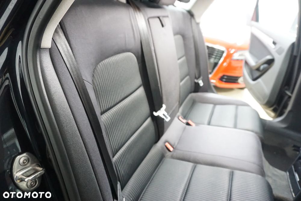 Audi A4 Avant 2.0 TDI DPF Ambiente - 20