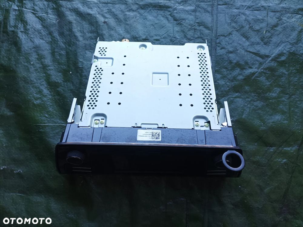 Skoda Fabia III radio wyświetlacz  6V0035871E - 3