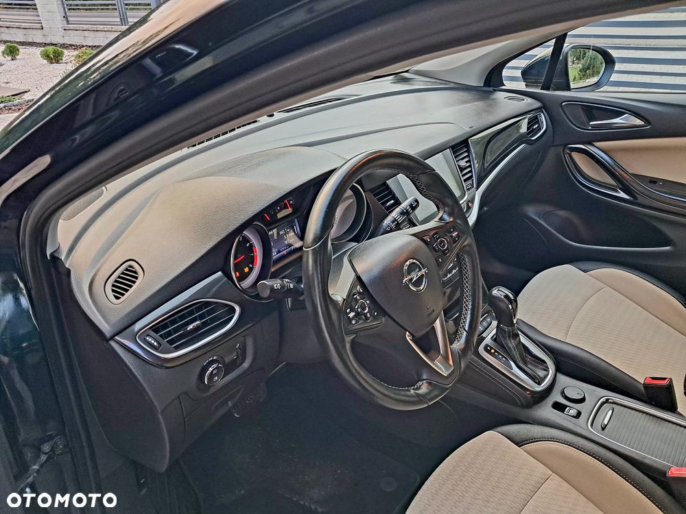 Opel Astra 1.4 T Dynamic S&S - 26