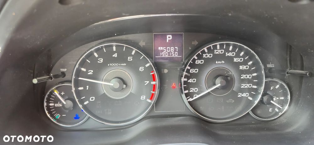 Subaru Legacy 2.5i Comfort Navi - 10