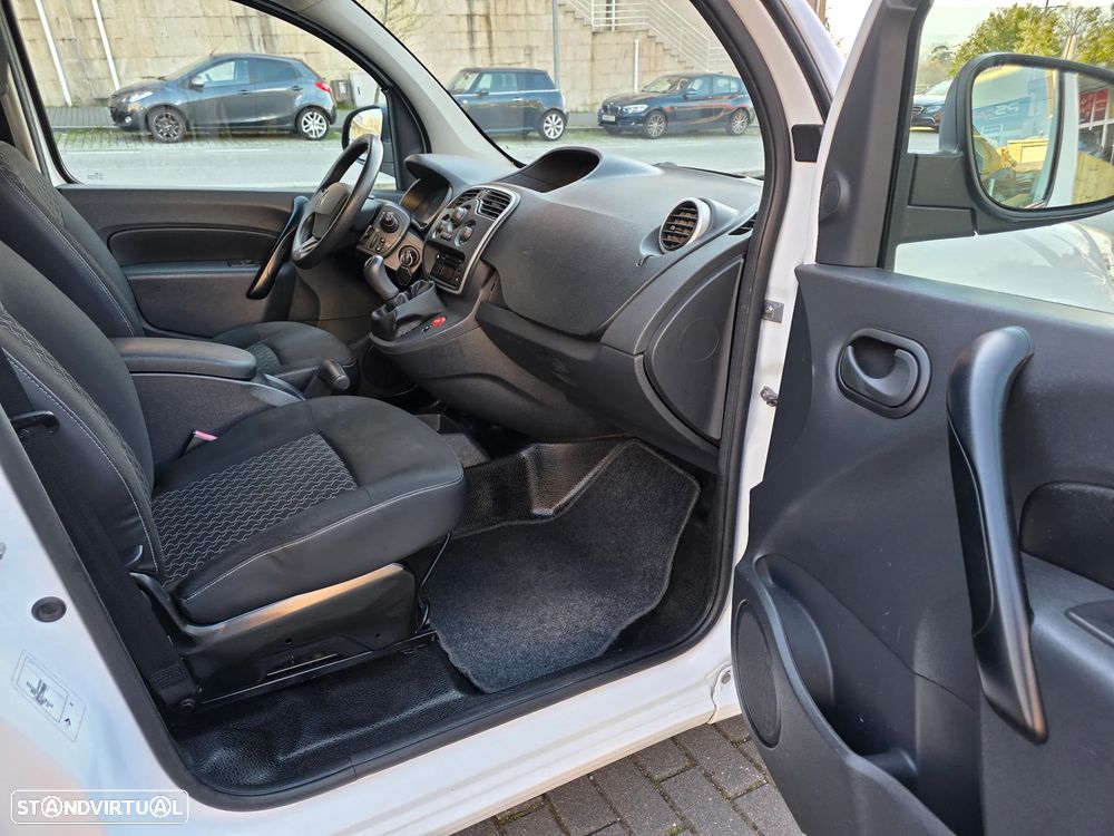 Renault kangoo 1.5DCi - 12