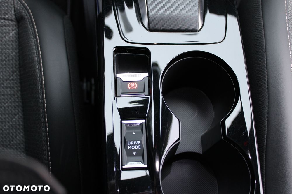 Peugeot 2008 PureTech 130 Stop&Start EAT6 Allure - 30