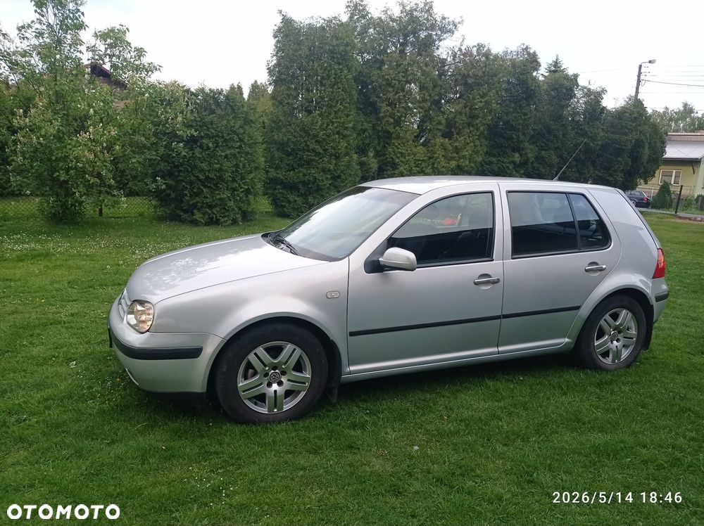 Volkswagen Golf 1.6 Comfortline - 2