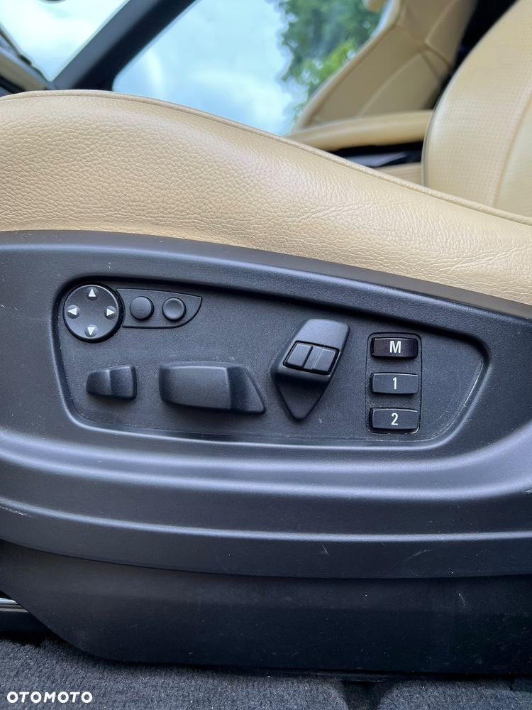 BMW X5 xDrive48i - 19