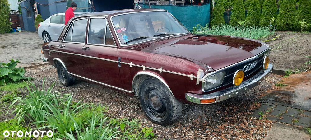 Audi 100 - 4