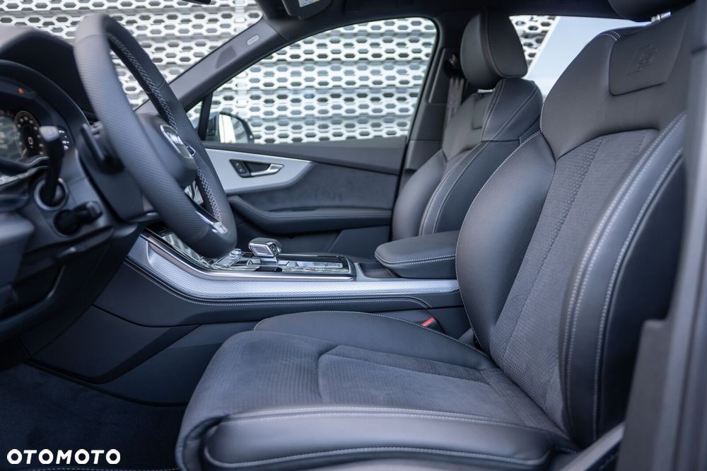 Audi Q7 60 TFSI e PHEV Quattro S Line Tiptr - 17