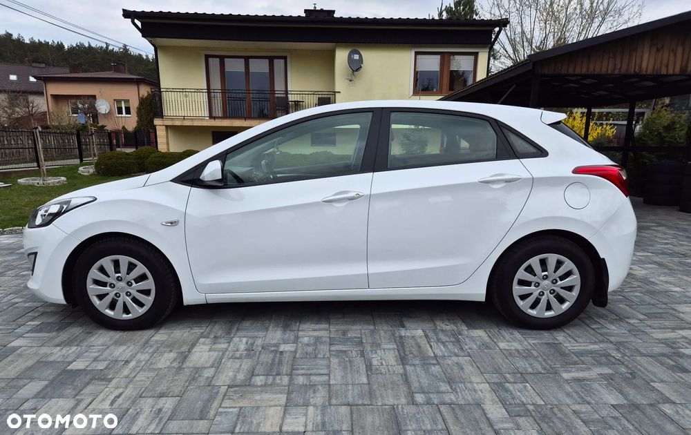 Hyundai i30 blue 1.6 CRDi Classic - 9