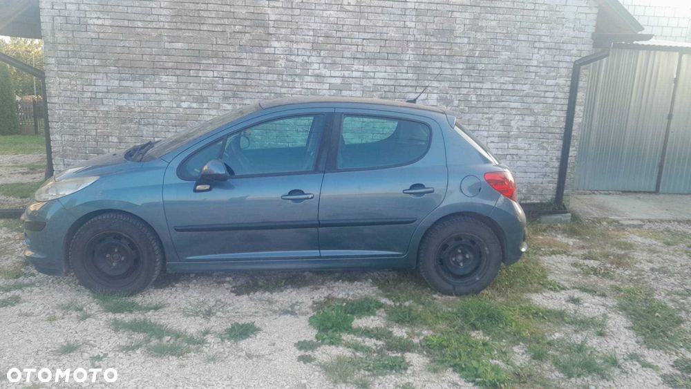 Peugeot 207 - 3