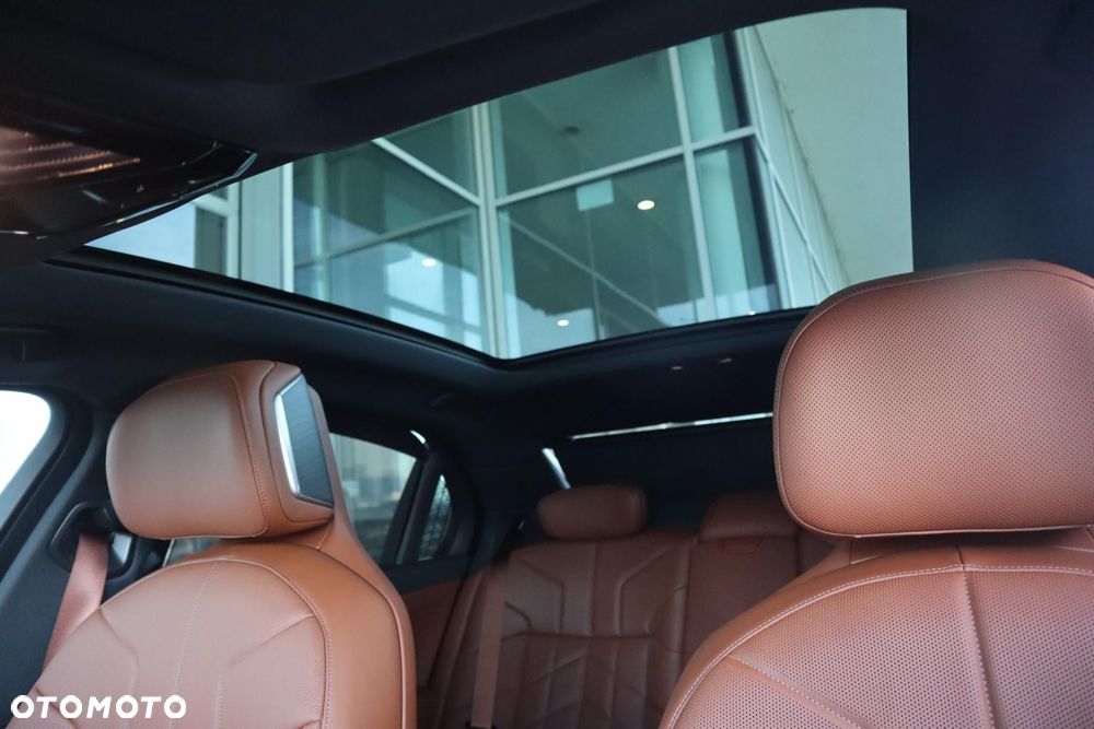 BMW Seria 7 - 23