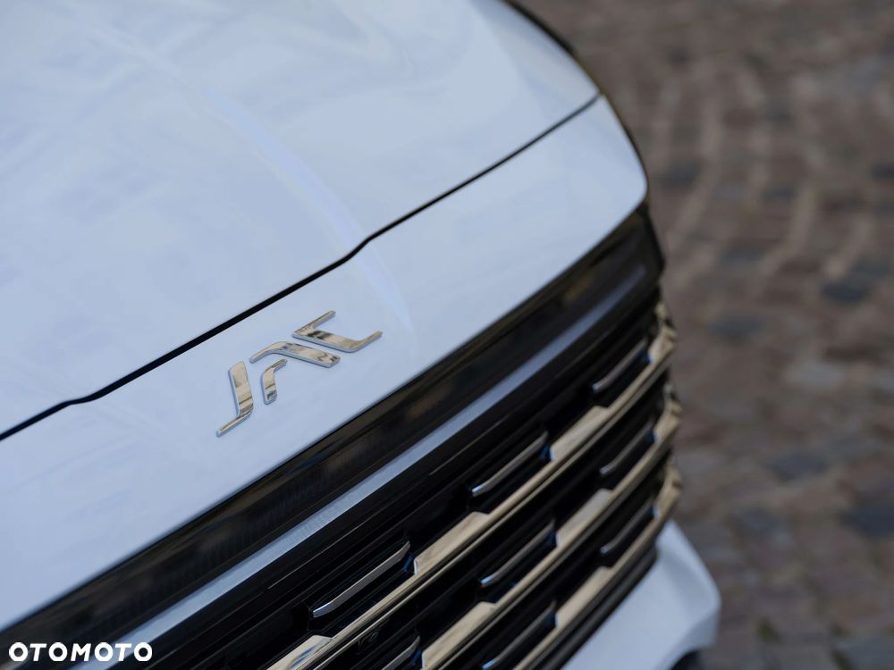 JAC JS8 - 15