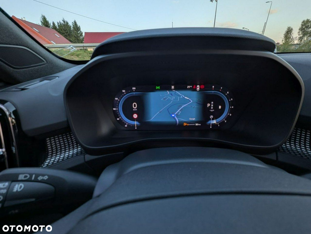Volvo XC 40 B3 Plus Dark - 23