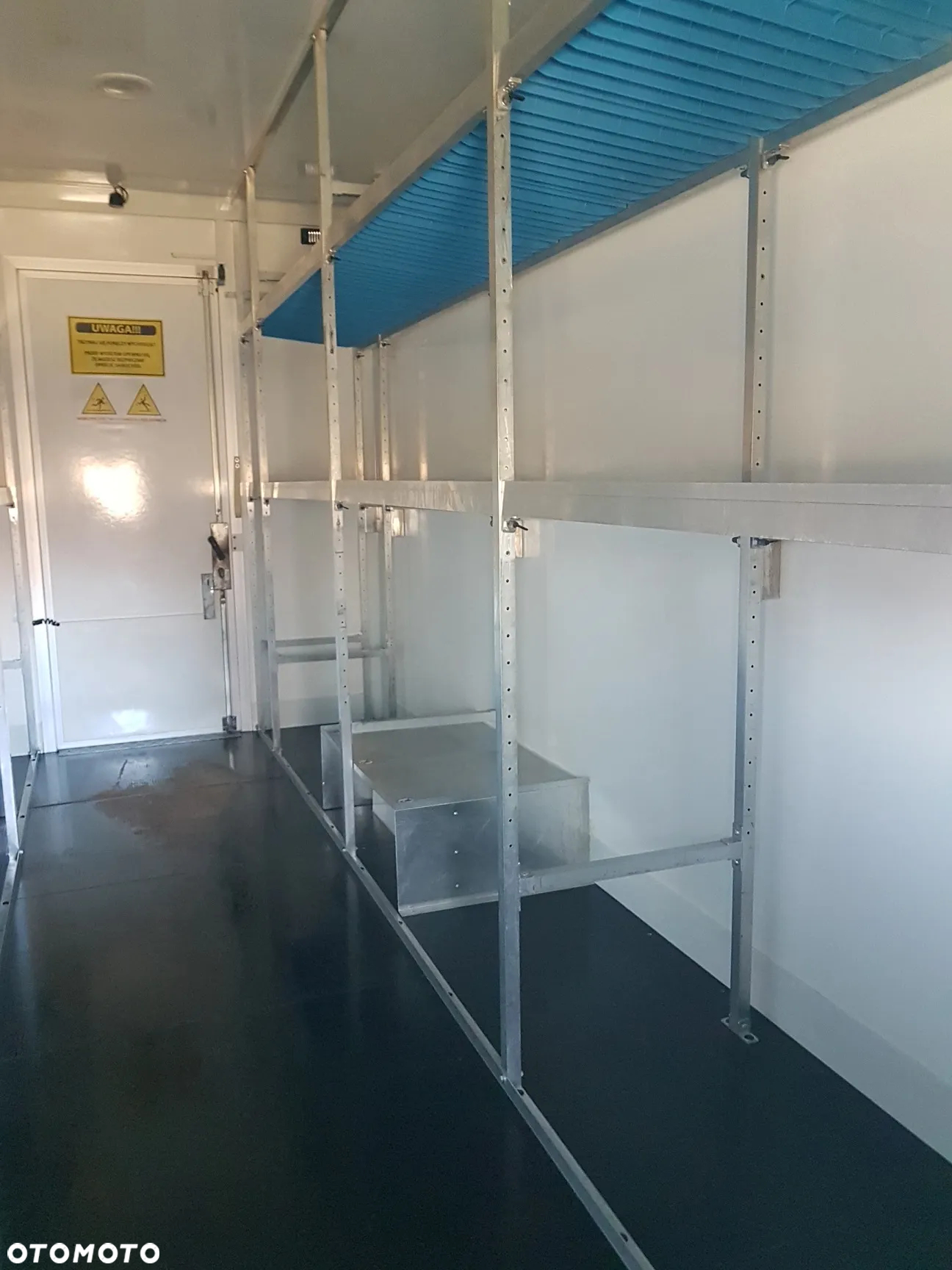 Iveco DAILY KONTENER NISKOPODŁOGOWY 4,43x2,23x2,42 SKLEP FOODTRUCK BAR KLIMA KONIOWÓZ KAMPER - 18