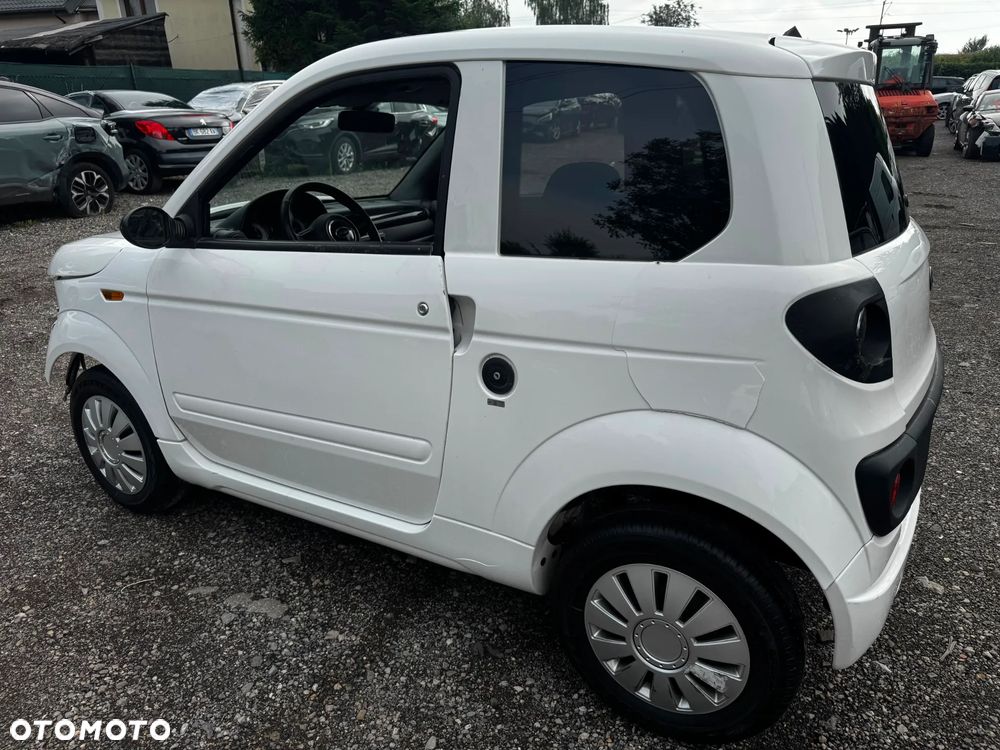 Microcar M.GO - 9