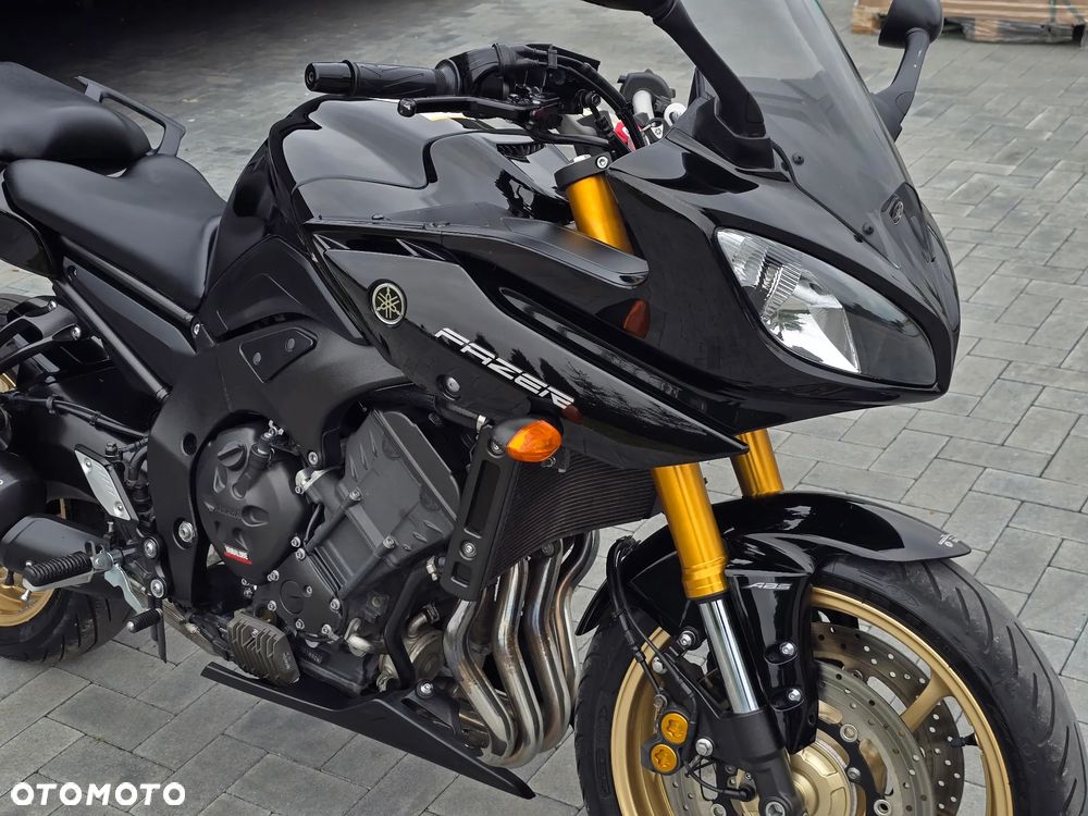 Yamaha FZ8 - 4