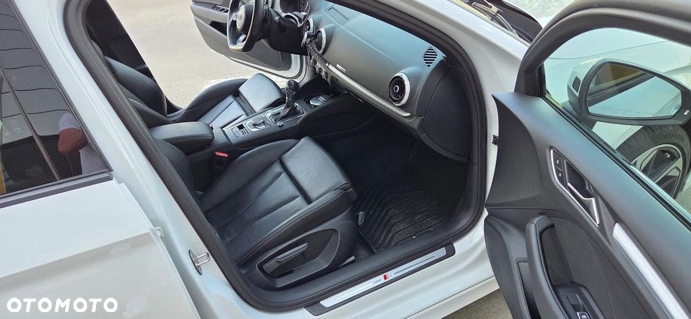 Audi A3 Limousine 40 TFSI quattro S tronic S line - 19