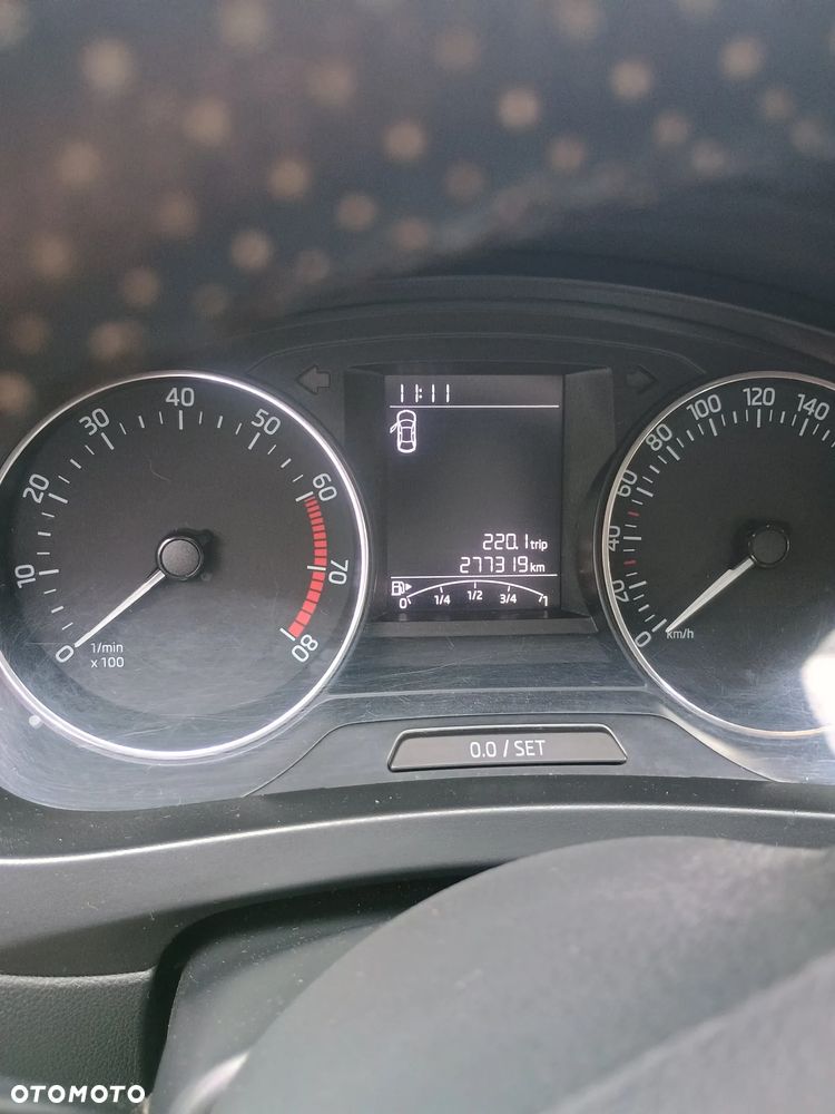 Skoda RAPID 1.2 TSI Active - 5