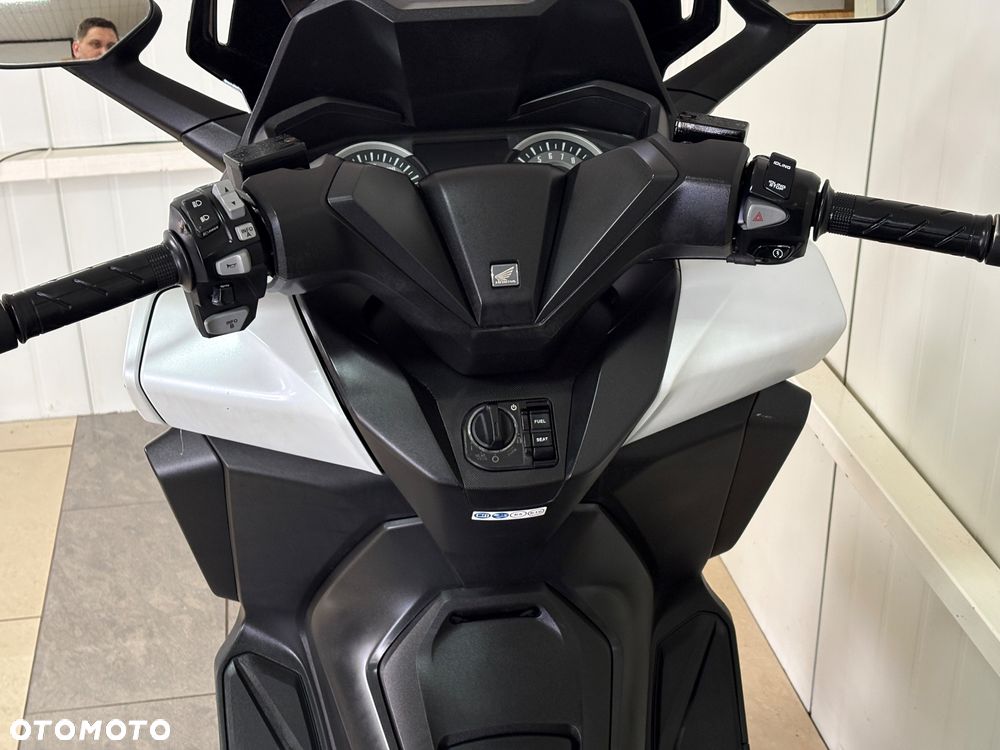 Honda NSS - 14