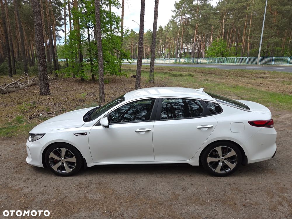 Kia Optima - 12