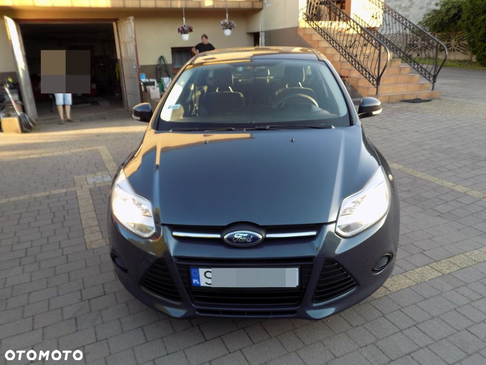 Ford Focus 1.6 Edition - 8