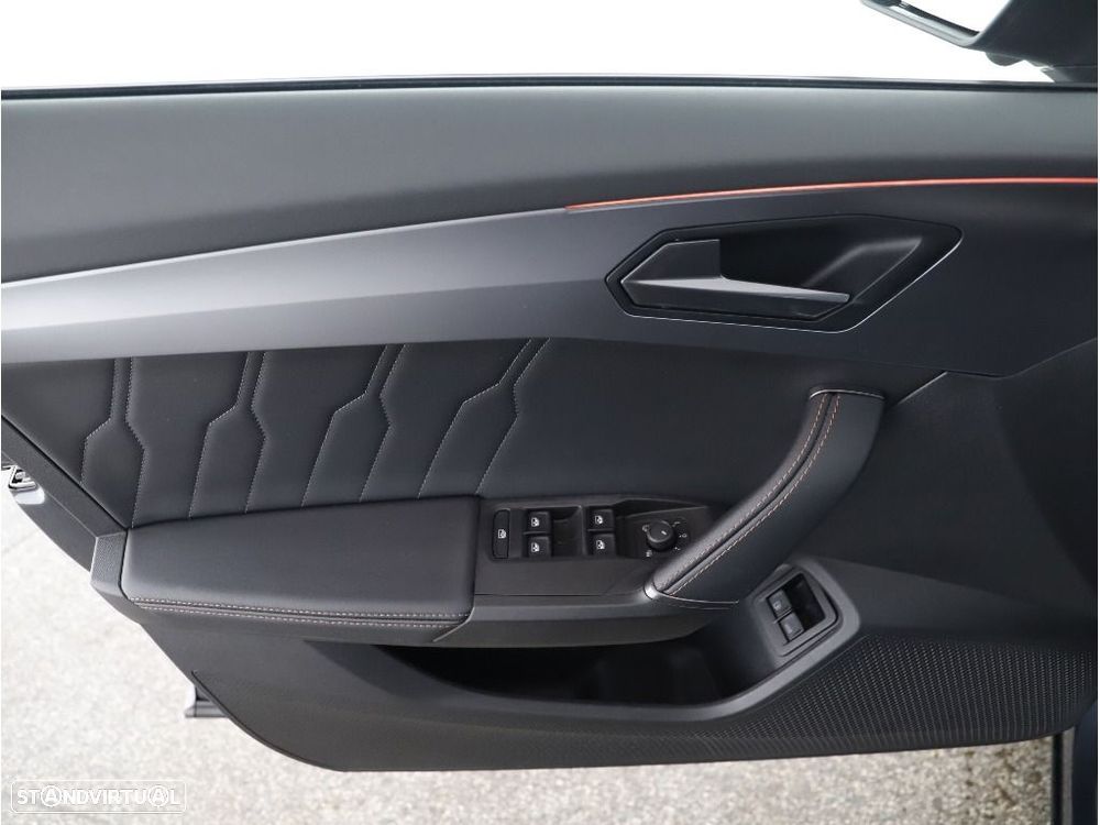 Cupra Formentor 1.4 e-Hybrid DSG VZ - 9