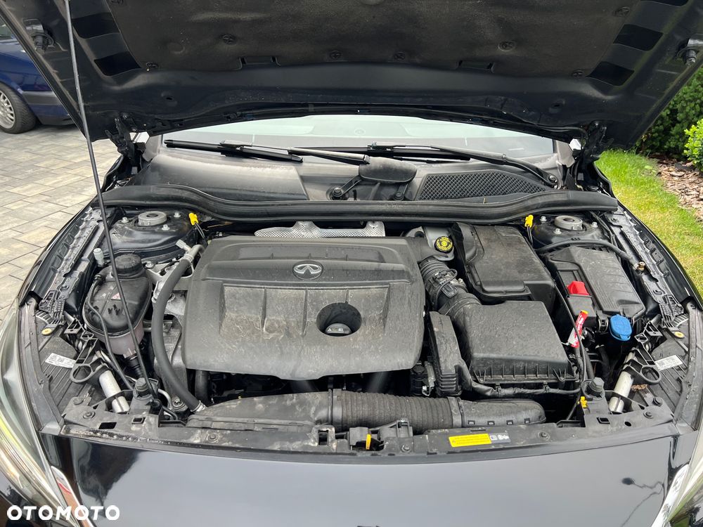 Infiniti Q30 - 21
