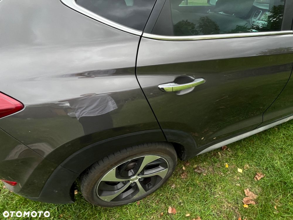 Hyundai Tucson 2.0 CRDI Premium 4WD - 22