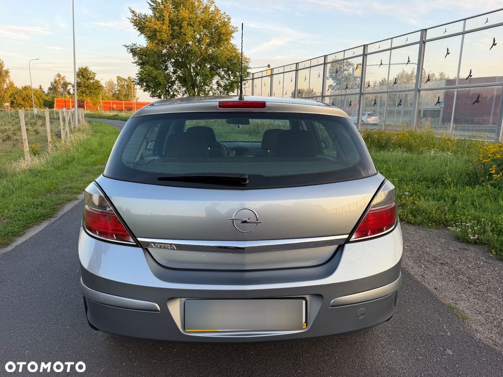 Opel Astra 1.4 Enjoy - 24