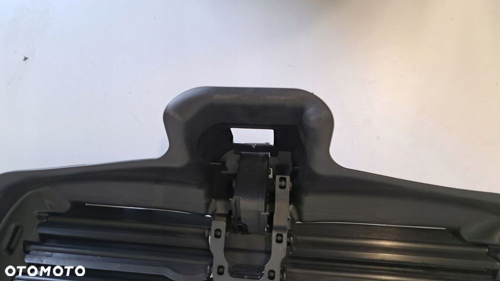 Żaluzja kierownica powietrza BMW seria 1 E87 516471744450 NOWA ORG - 3