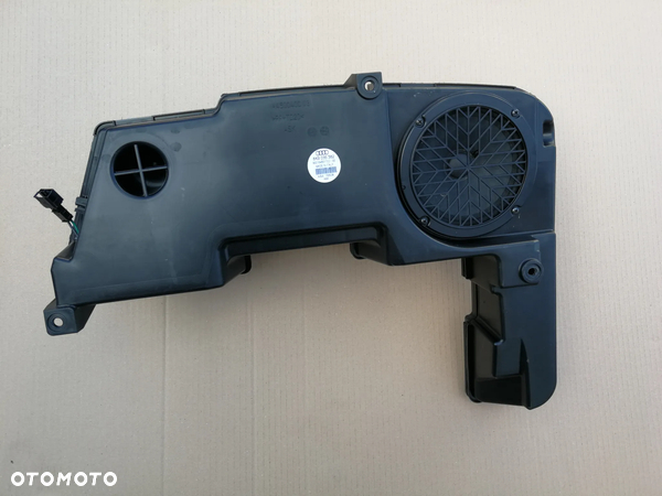 Audi A4 B8 kombi avant Subwoofer tuba głośnik 8K9035382