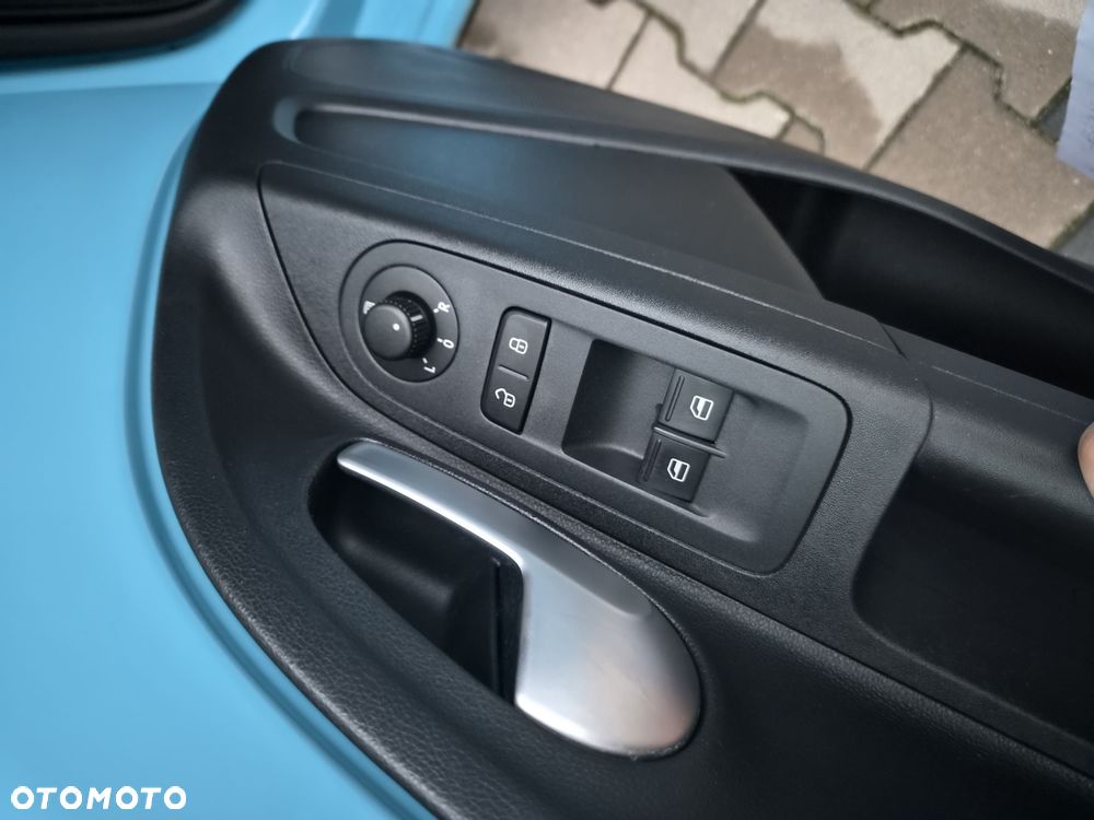 Volkswagen up! - 18