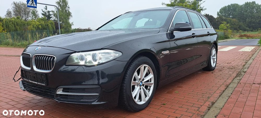 BMW Seria 5 525d xDrive Touring Sport-Aut - 1