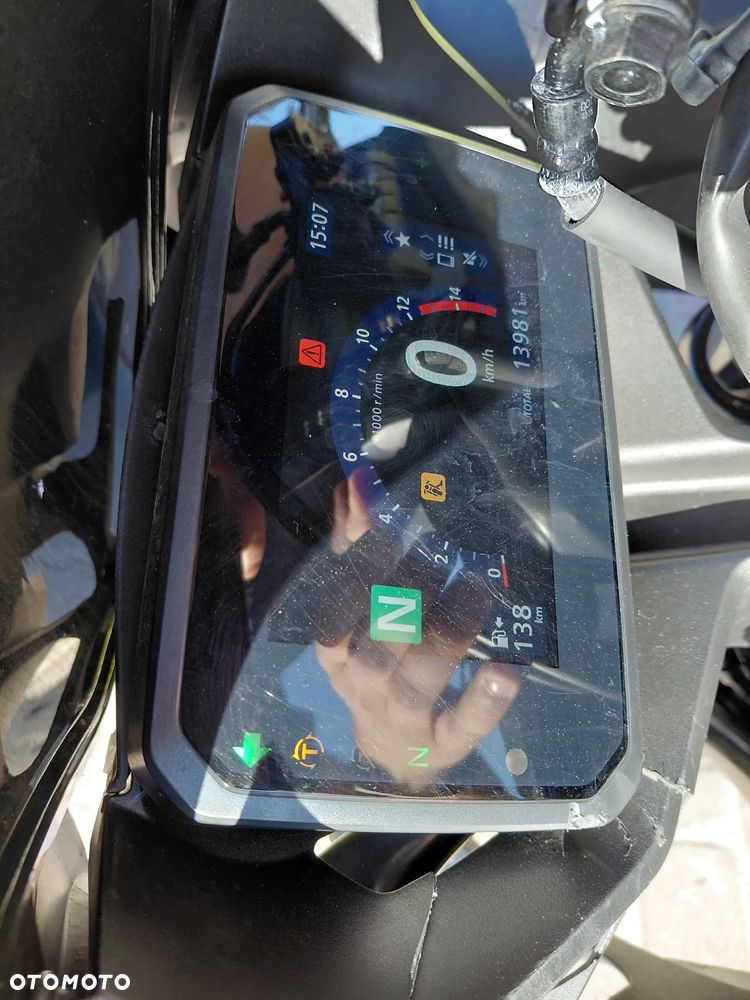 Honda CBR - 12