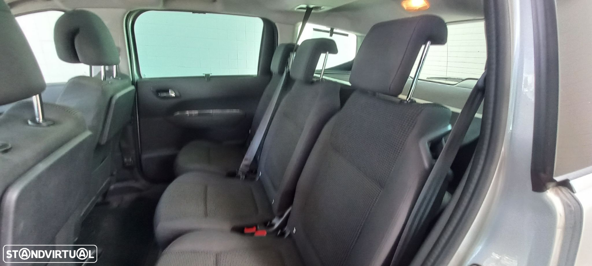 Peugeot 5008 1.6 E-HDi Style 2-Tronic - 13