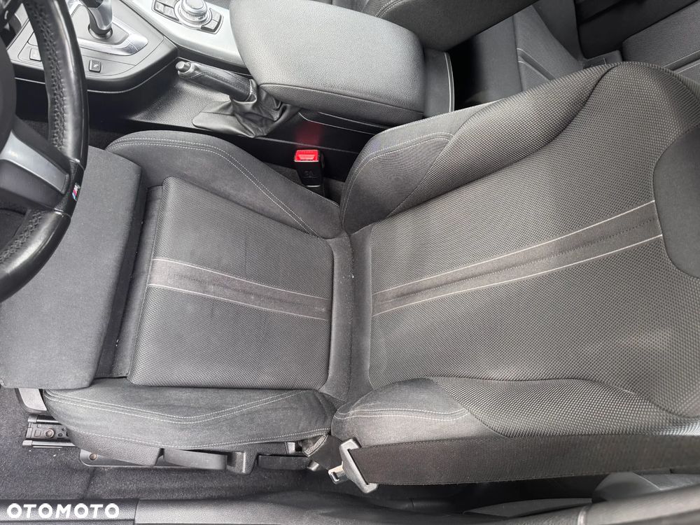 BMW Seria 1 118d Sport Line - 19