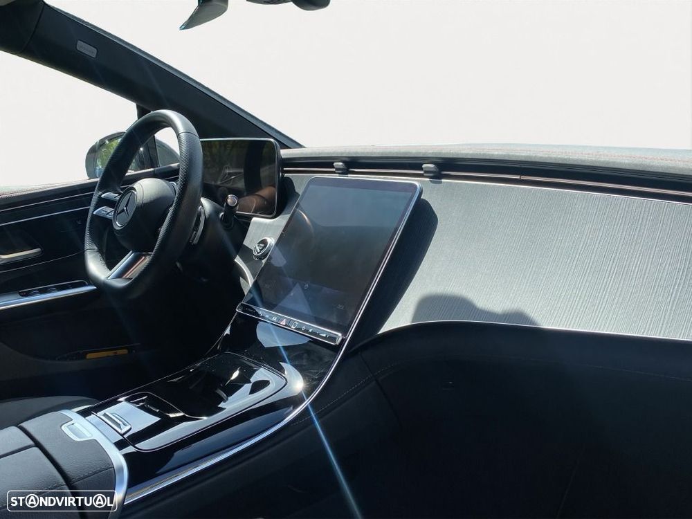 Mercedes-Benz EQE 350 - 12