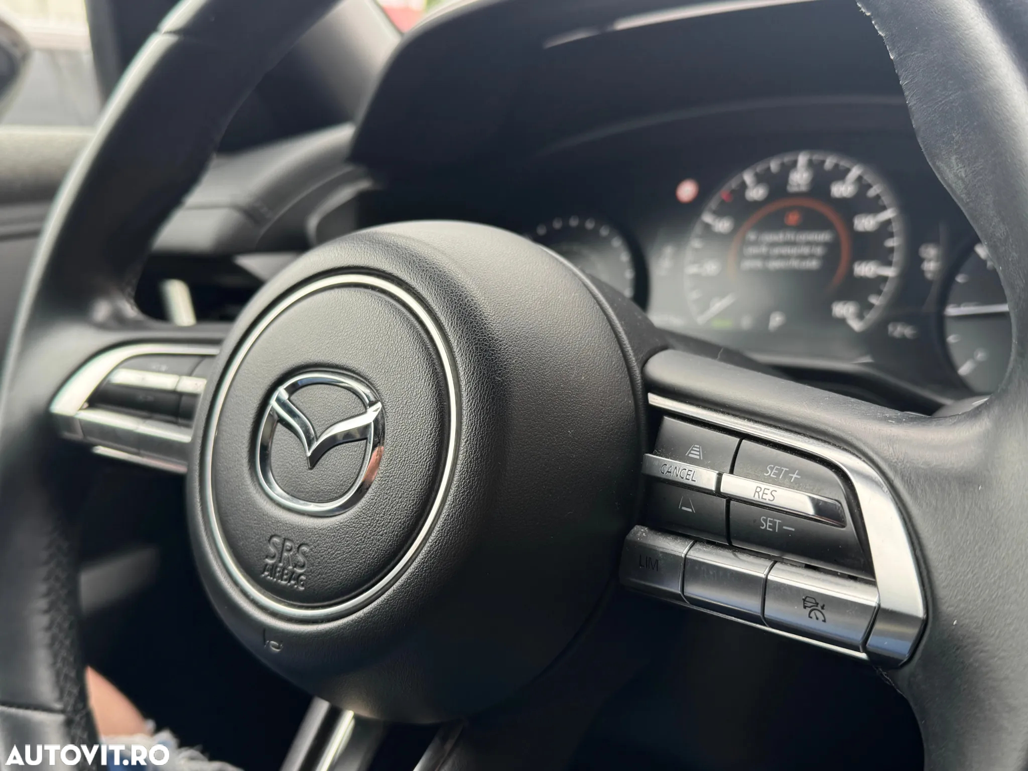 Mazda MX-30 - 9