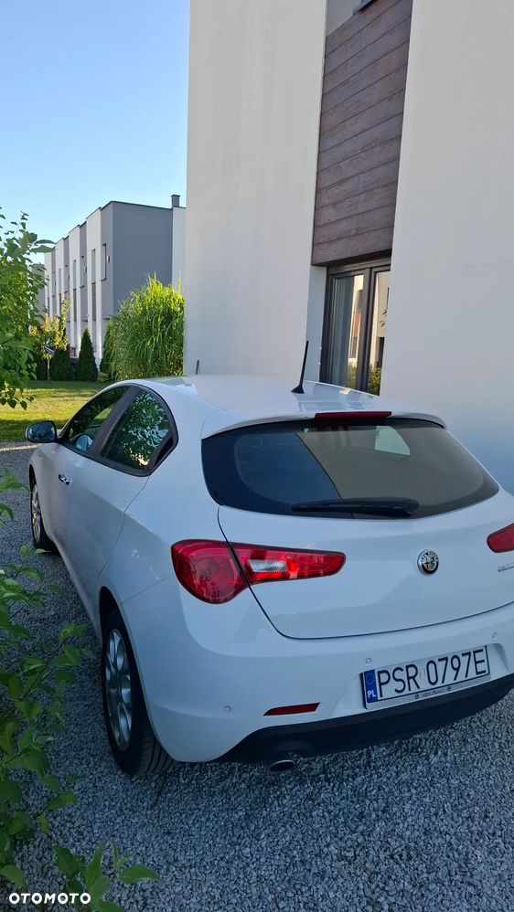 Alfa Romeo Giulietta 1.6 JTDM Super - 2