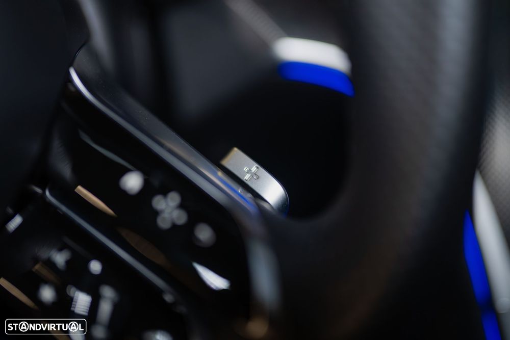 Mercedes-Benz C 300 e AMG Line - 44