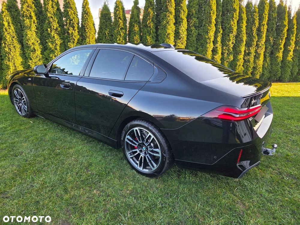 BMW Seria 5 520d xDrive - 16