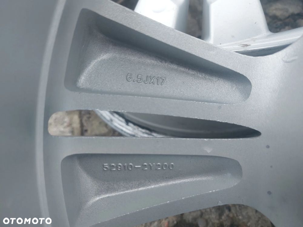 HYUNDAI IX35 FELGI ALUMINIOWE R17 6.5J RT48 5X114.3 OE 52910-2Y200 PROSTE! - 6