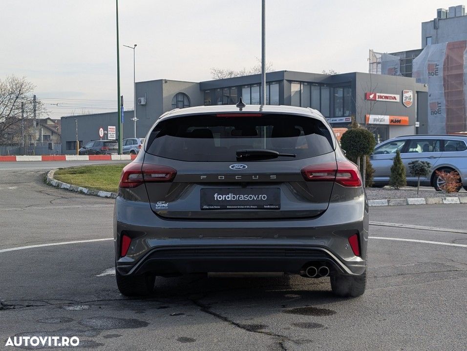 Ford Focus - 11