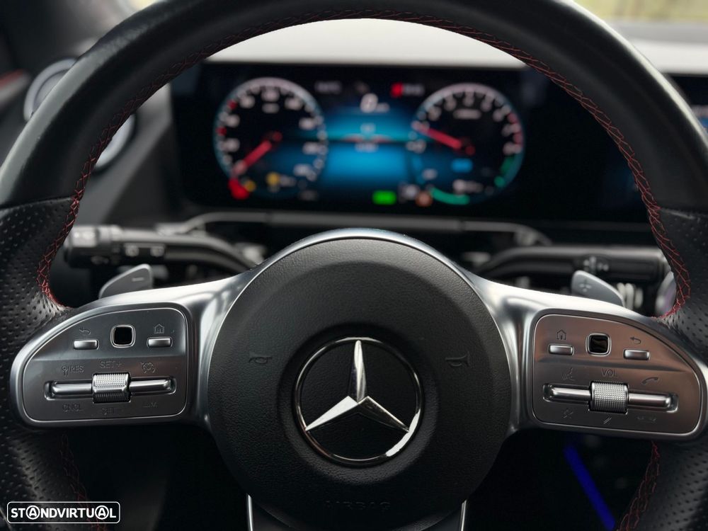 Mercedes-Benz GLA 250 e AMG Line - 19